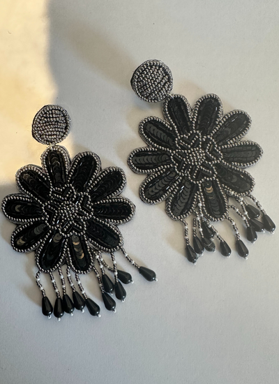 AROS DANDELION FRINGE BLACK/SILVER